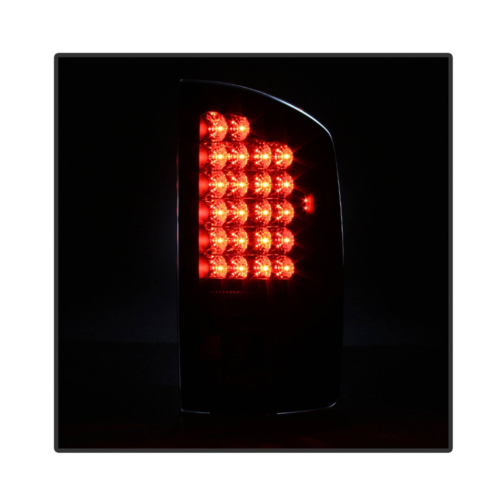 LED Tail Lights Q936974