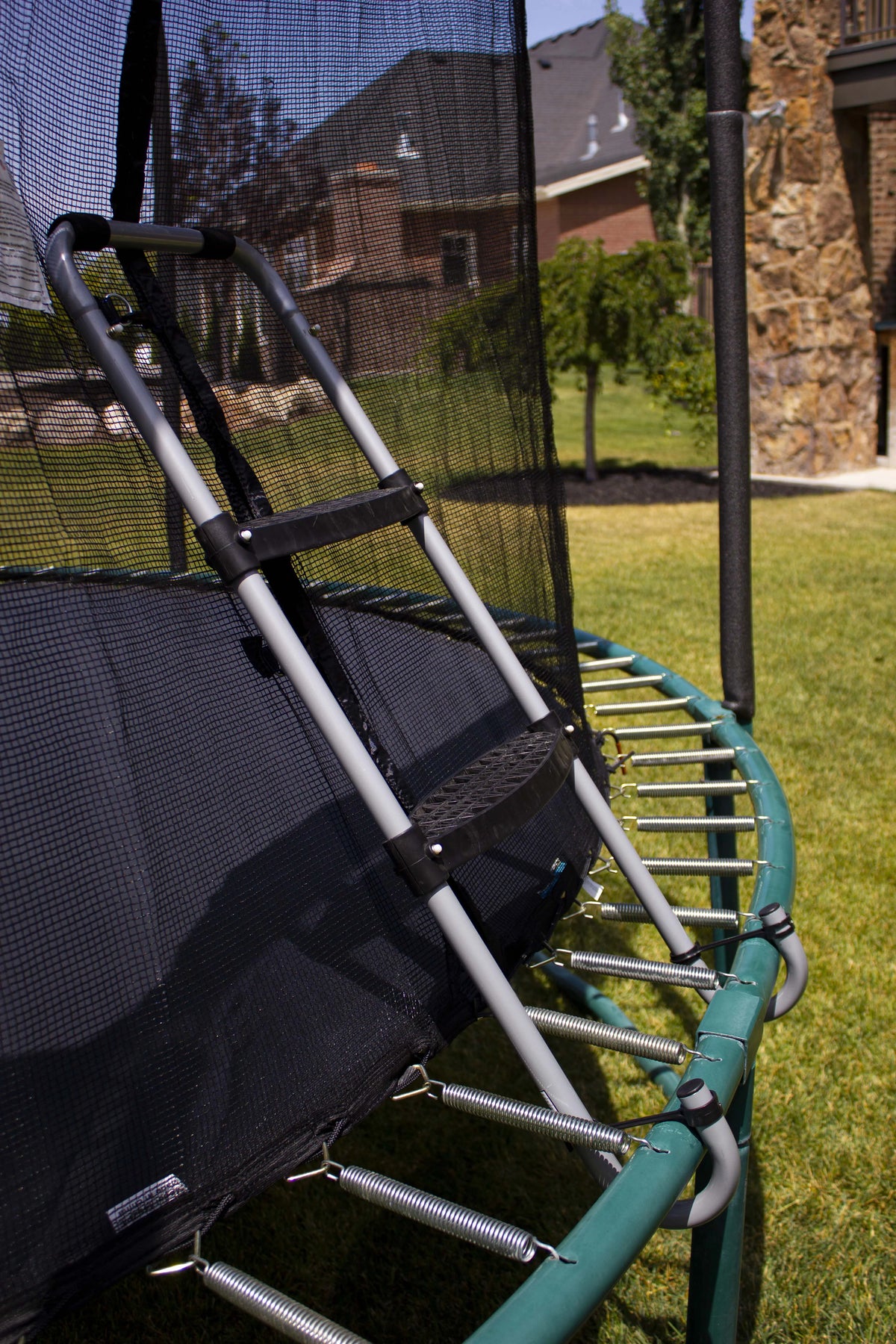 Trampoline Ladder with Safety-Latch J136938