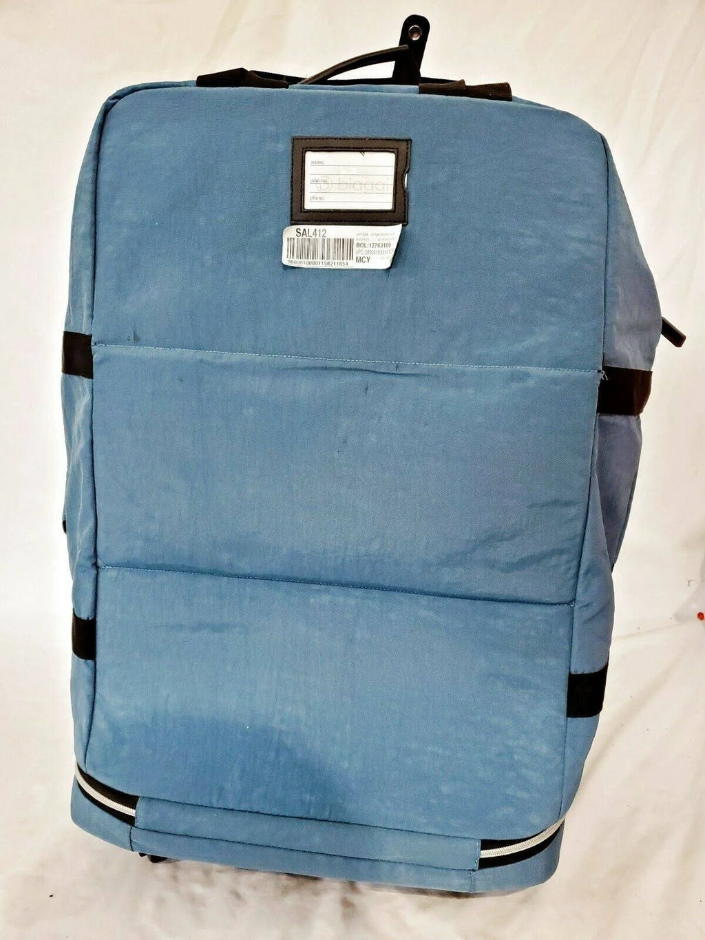 Blue 31x22 Spinner Suitcase Q6111