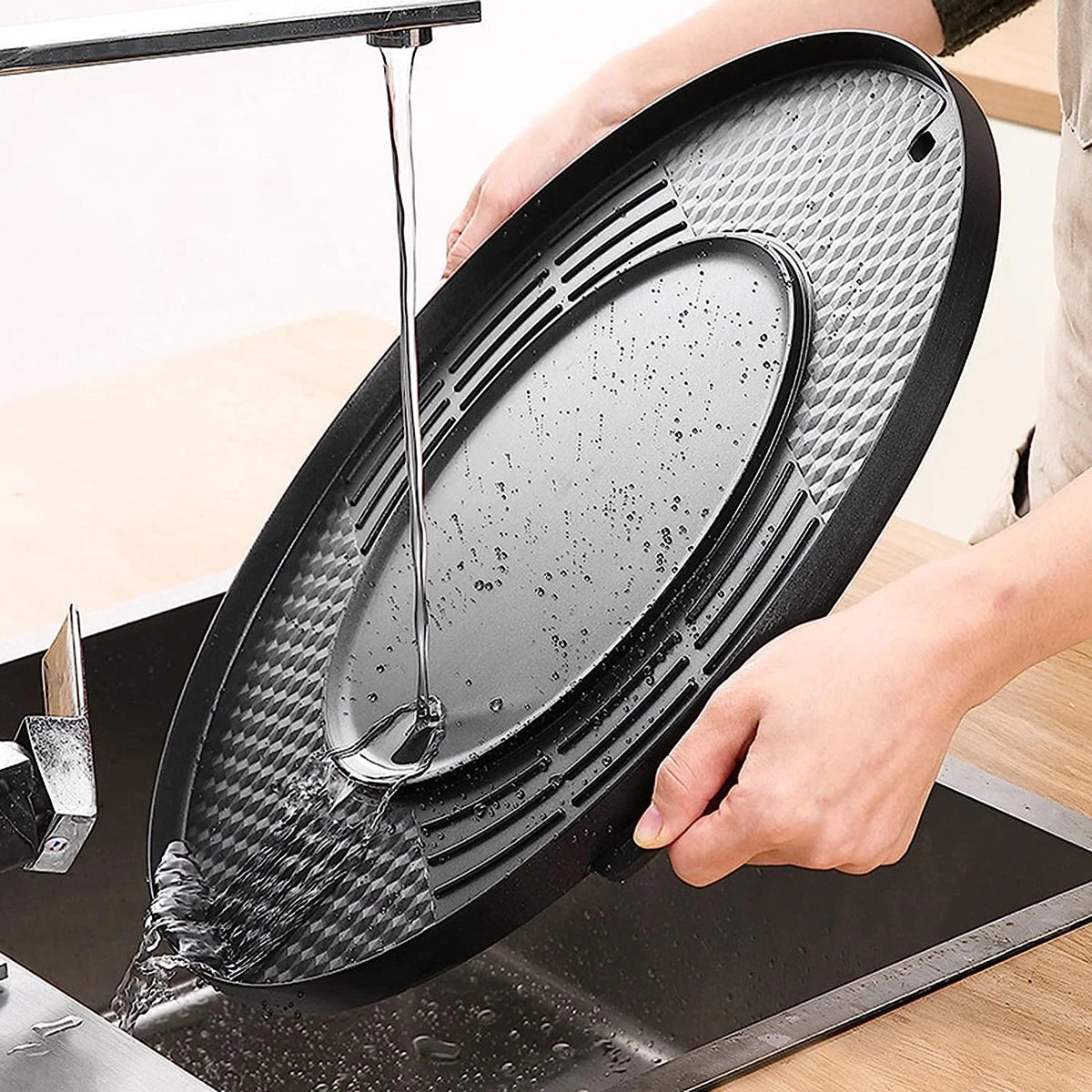 2 in 1 Electric BBQ Grill Hot Pot Double Separation Grill Pan Ceramic Coating Smokeless E8781