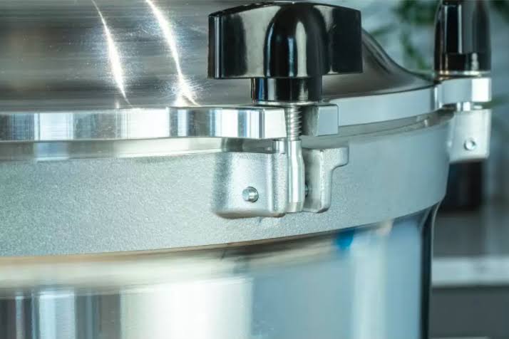 10.5 Qt Pressure Cooker P244118