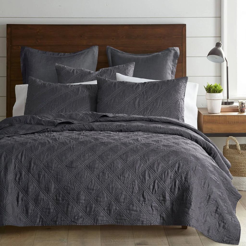 Charcoal Washed Linen Quilt King H5566