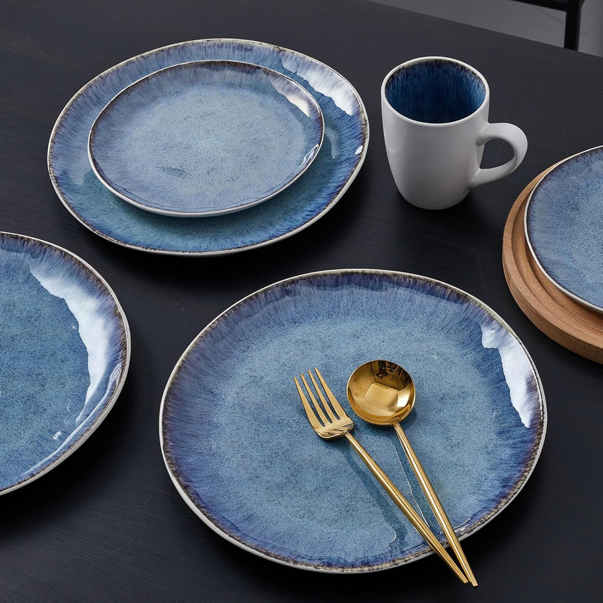 16-Piece Blue Stoneware Dinnerware Set U614719