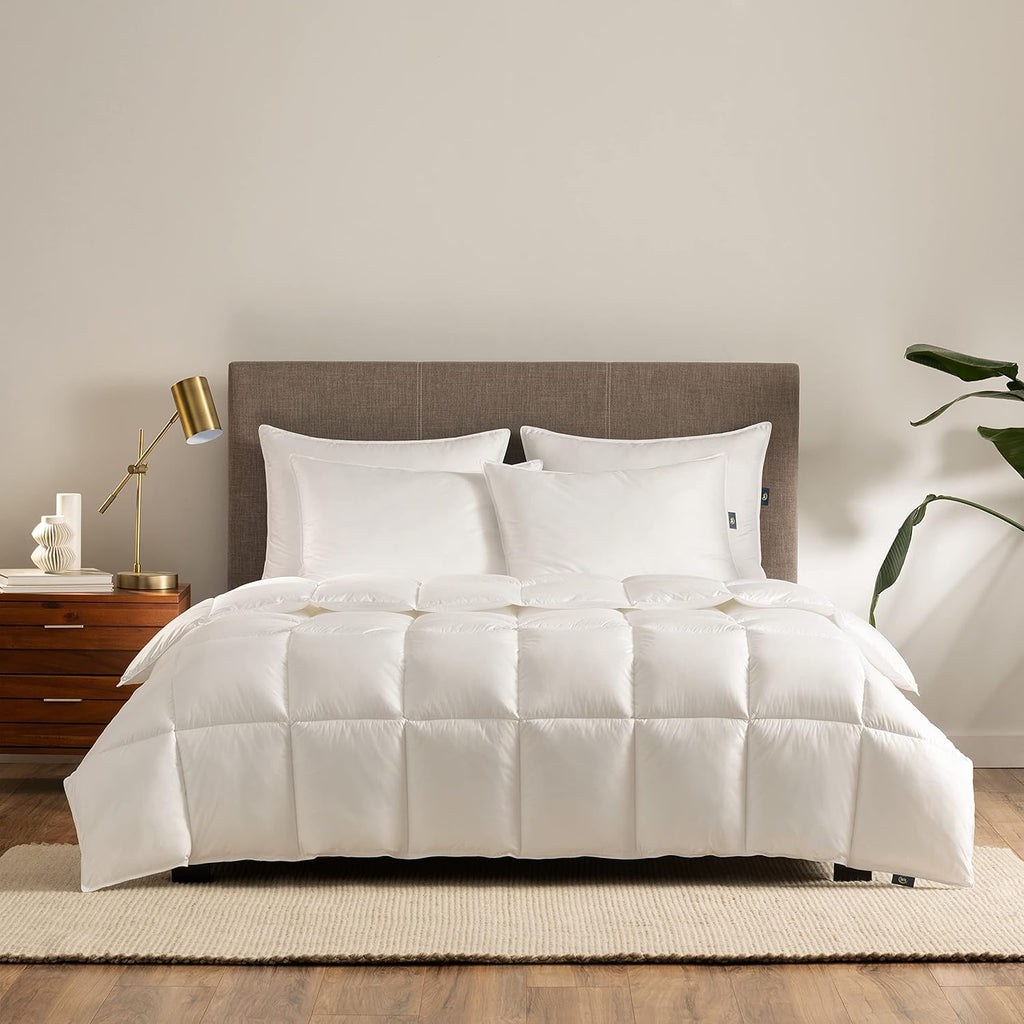 White Down Alternative Comforter King/Cal King M411688