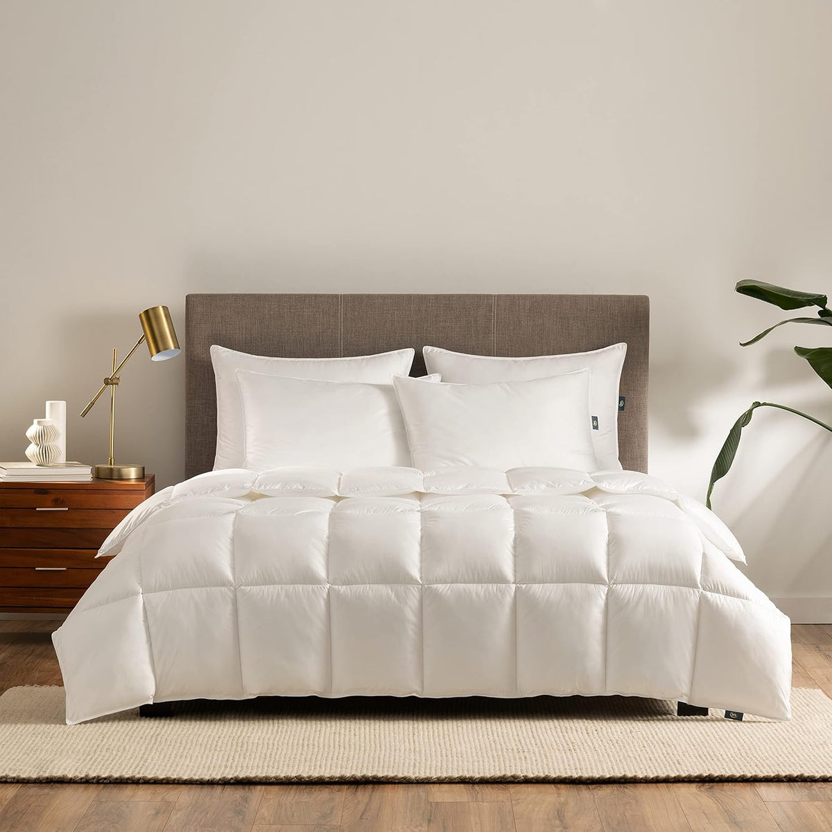 White Down Alternative Comforter King/Cal King M411688