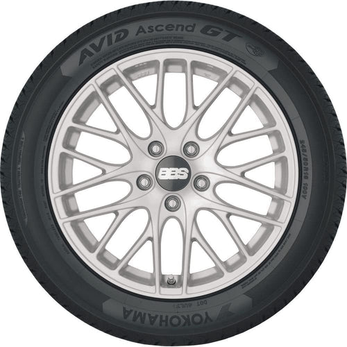 205/60R16 92V Tire Y6311