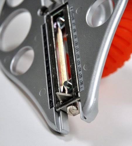 Aluminum Die-Cast Heavy-Duty Circle Cutter U690719