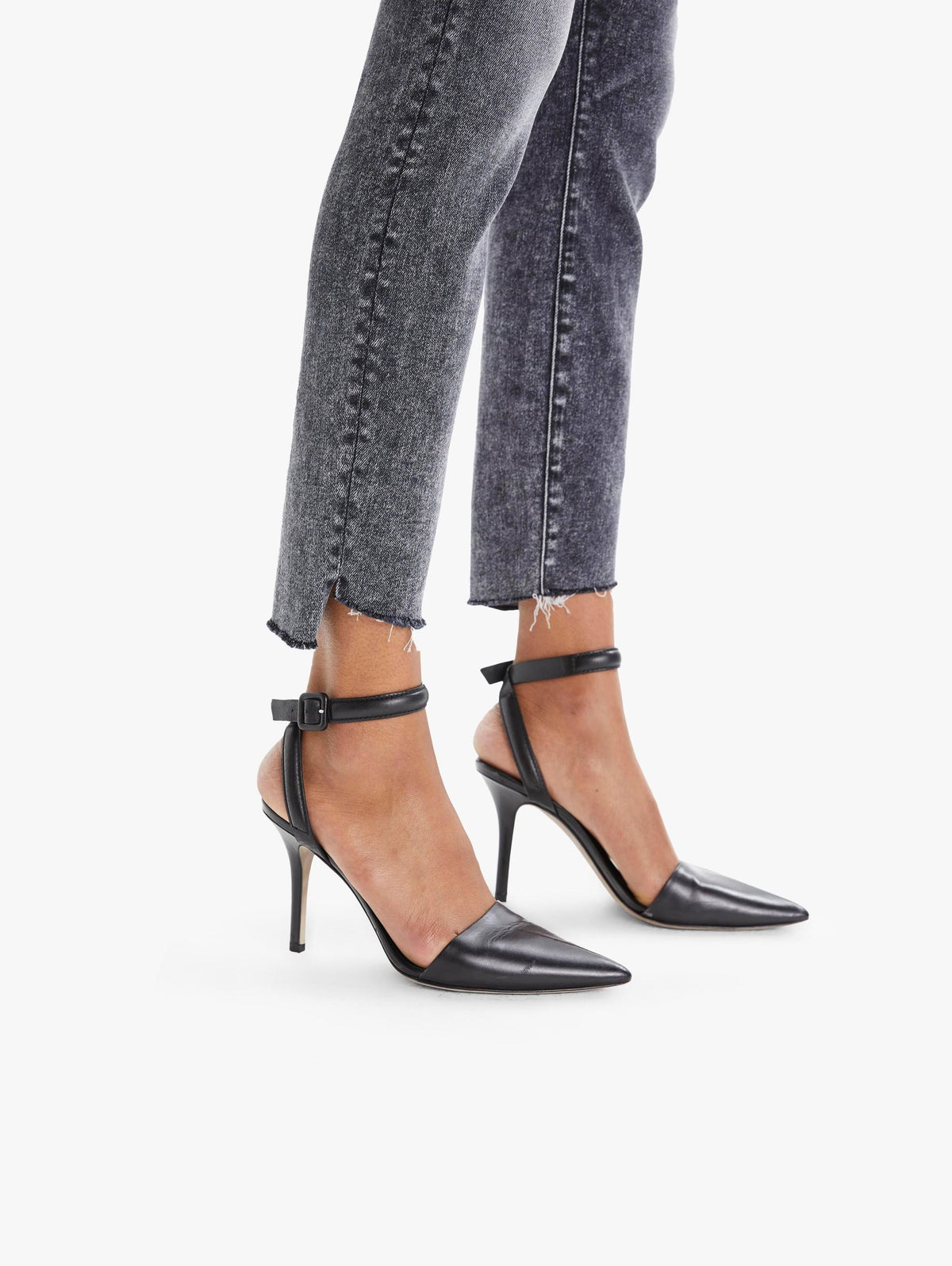 Stunner Zip Ankle Step Fray Trn / 25 N6449
