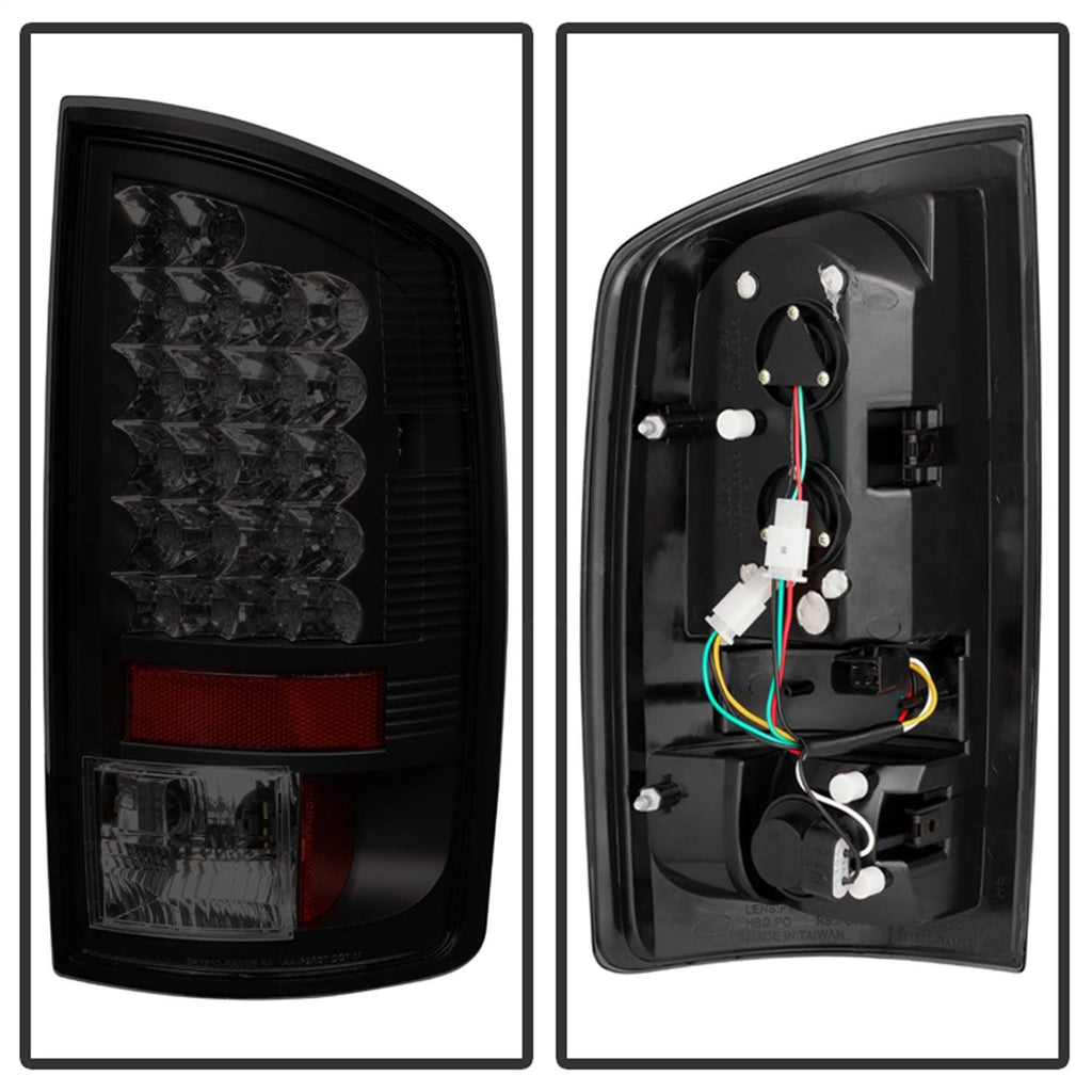 LED Tail Lights Q936974