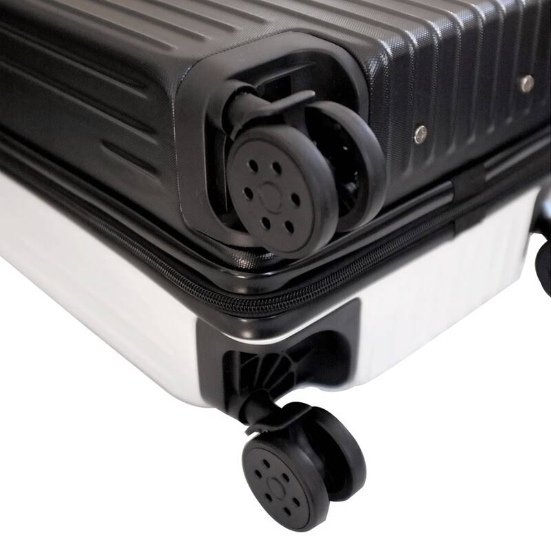 White 21x22 Carry-On Hardcase Y985
